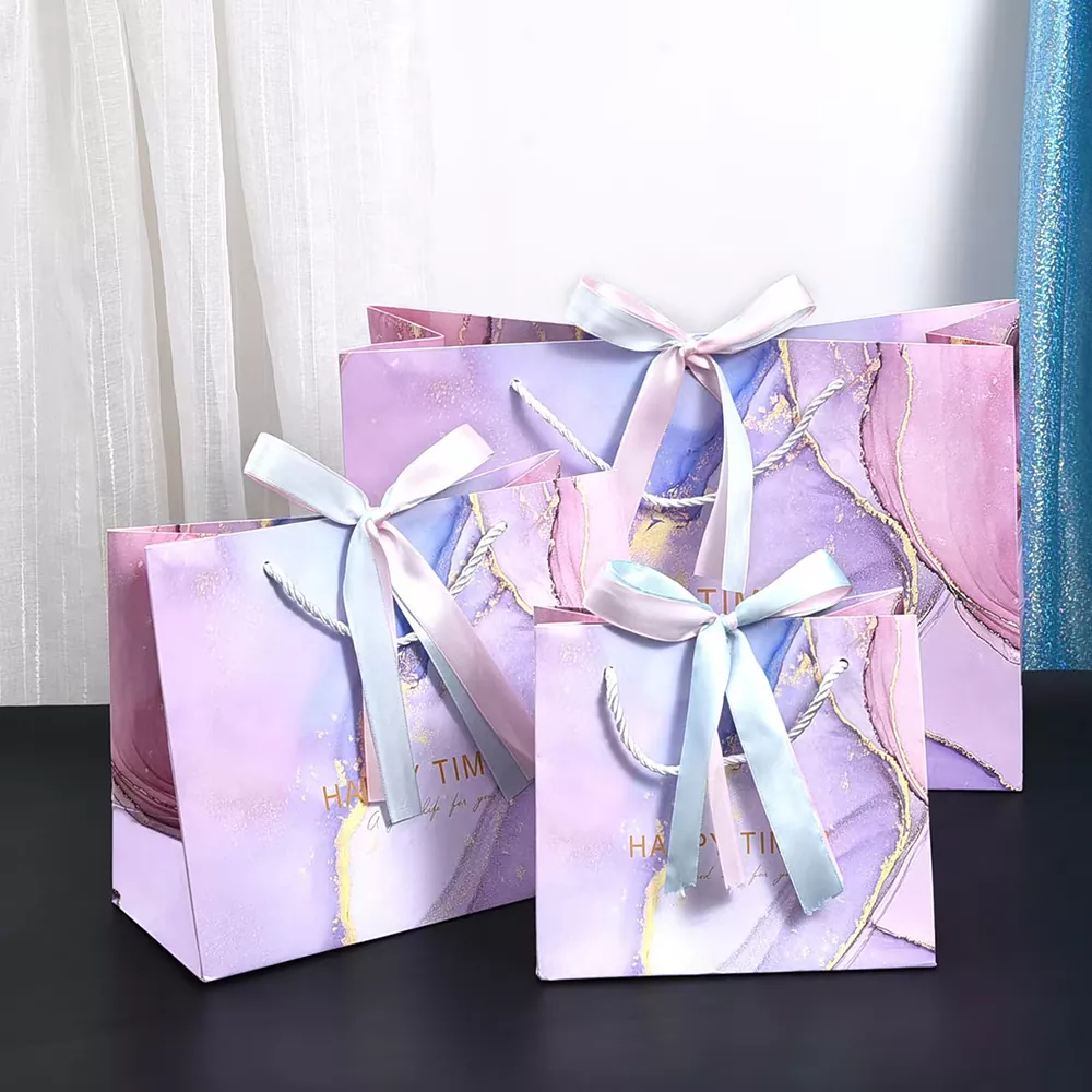 Vecon lance un sac cadeau en papier de luxe avec poignée en ruban pour répondre à la demande croissante de solutions d'emballage haut de gamme
