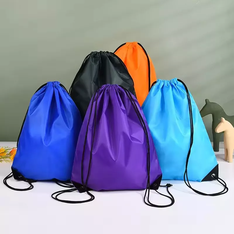 Sac à dos extérieur imperméable à cordon en polyester